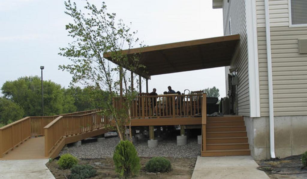 Travelodge By Wyndham Clinton Valley West Court Exterior photo